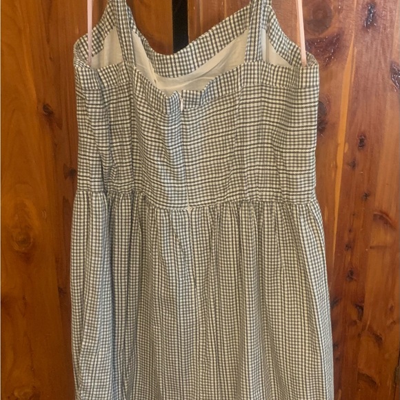Checkered Sleeveless Dress - Picture 3 of 3